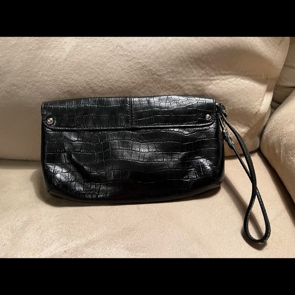 Coach black leather wristlet in excellent condition - Picture 4 of 14